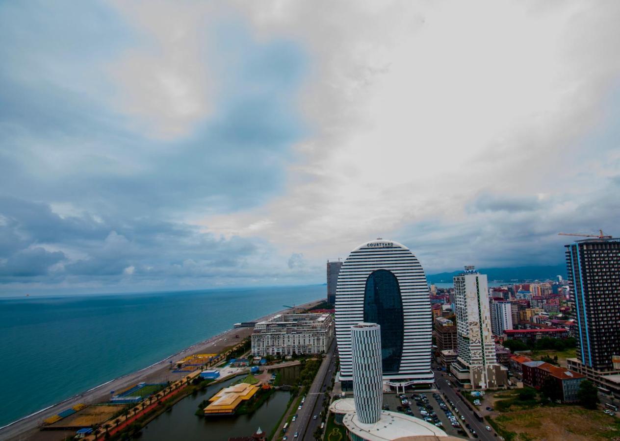 Sea View Apartment Near To The Dancing And Music Fountains Батуми Экстерьер фото